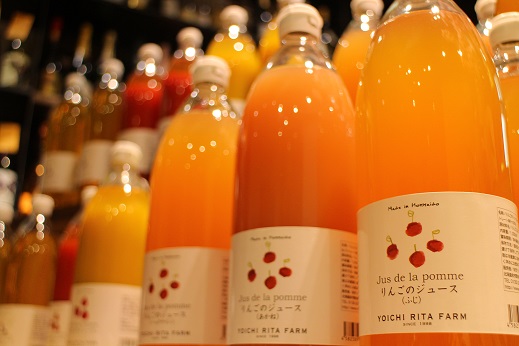 りんごジュースいろいろ。_b0016474_19184142.jpg
