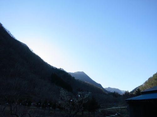 清水川の春さんぽ(3)、龍泉洞からポニーへ会いに_b0206037_20294345.jpg