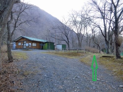 清水川の春さんぽ(3)、龍泉洞からポニーへ会いに_b0206037_20401000.jpg