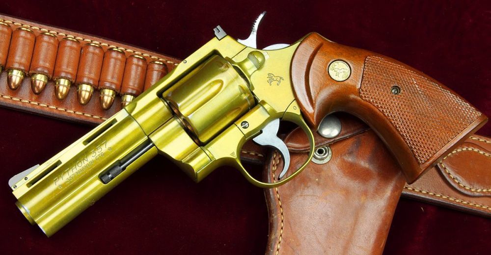 COLT PYTHON .357MAGNUM CTG    by Kokusai_e0162444_15272459.jpg