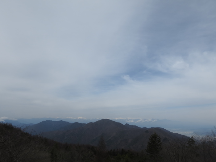 三ツ峠山　前編　開運山山頂へ_b0339488_17552107.jpg