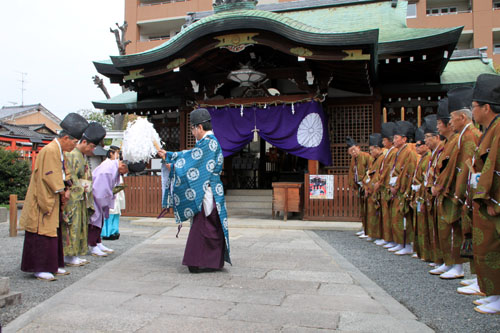 玄武神社　やすらい祭_e0048413_2154583.jpg