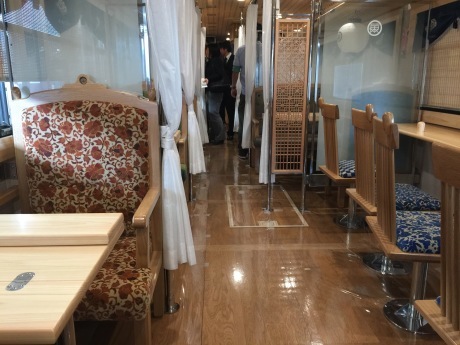 長良川鉄道観光列車「ながら」が細部までのこだわりがすごい！これは乗りたい_a0026530_13320481.jpg