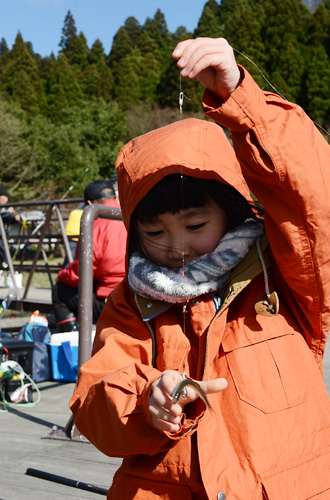 はじめてのワカサギ釣り。_d0227246_101479.jpg