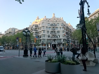 バルセロナにて、建築を巡る・・・。_d0091909_1435826.jpg
