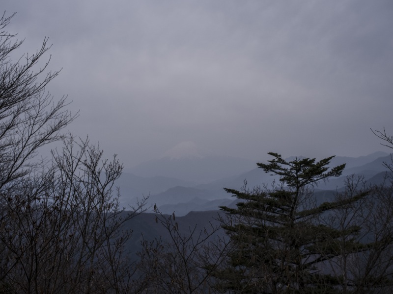 三頭山_e0276411_23411093.jpg