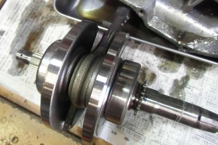 NSF100 クランクシャフト 中古 送料込み NSF100 クランクシャフト 中古