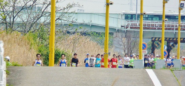 おにゃじ〝第３４回横浜ロードレース”を走る　part１_b0166128_1065193.jpg