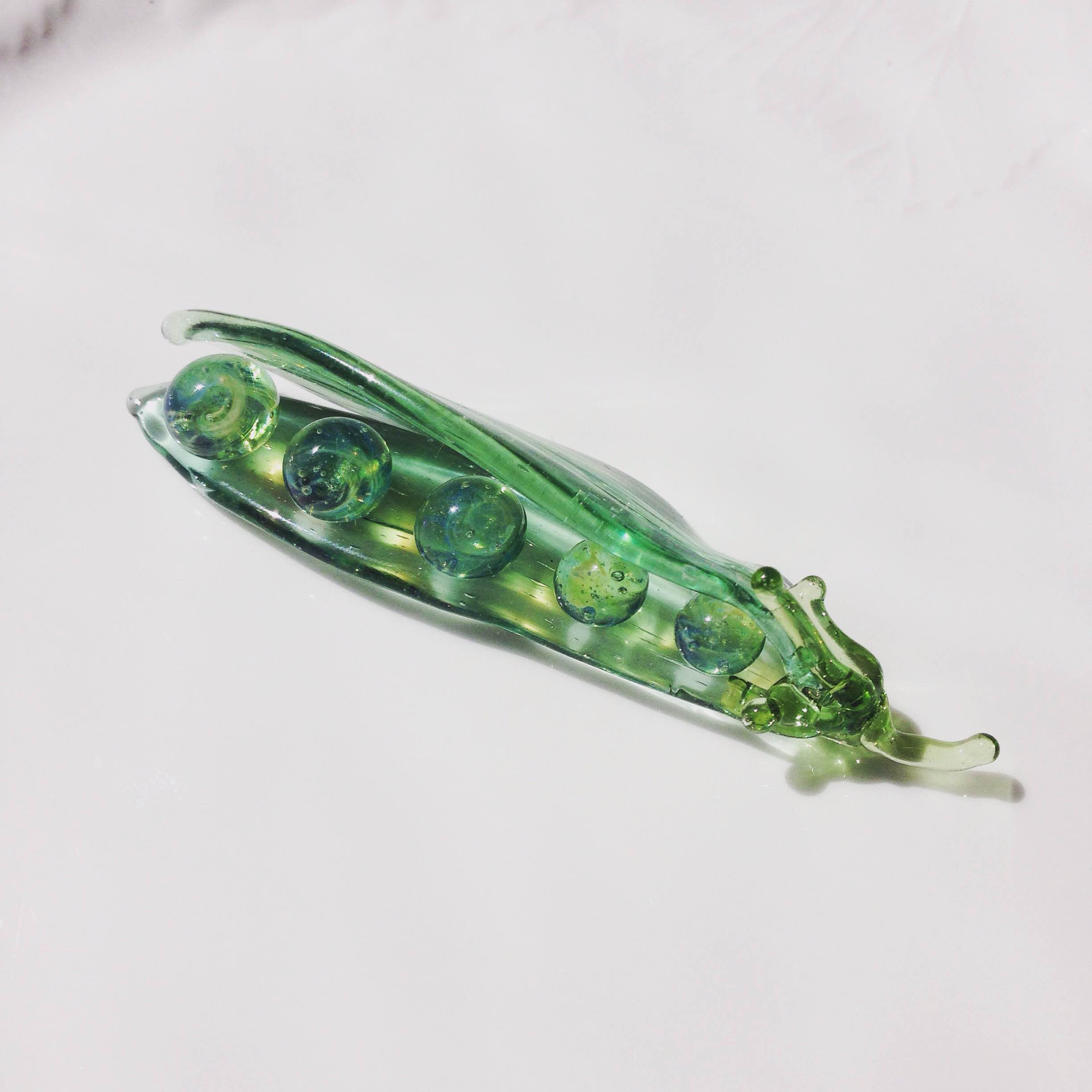 glass works エンドウ豆_b0190796_18522886.jpg