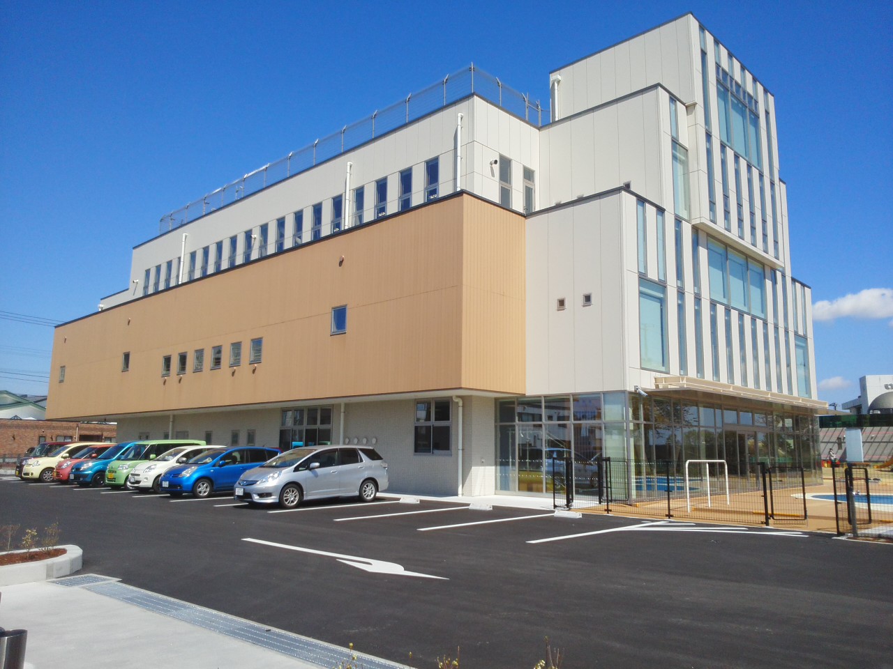 いわき市こども元気センター_e0068696_9534879.jpg