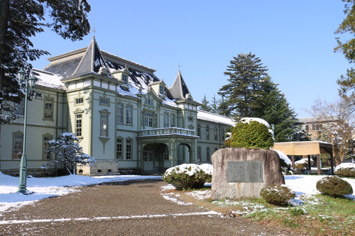 雪持ちサクラを観る　４月1２日　朝　（清明　次候）　鴻雁北る（こうがんかえる）・６_c0075701_22471249.jpg