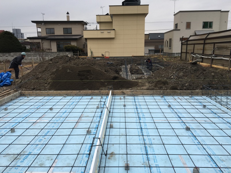 車庫基礎の土間コンクリート下断熱 藤井工務店 サギョウニッシ 車庫基礎の土間コンクリート下断熱 藤井工務店 サギョウニッシ