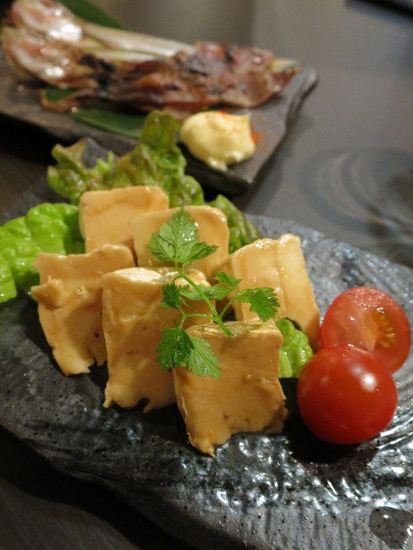 いろーんな地酒飲み放題って楽しい！：「日本酒センター米」横浜関内_f0054556_2301682.jpg