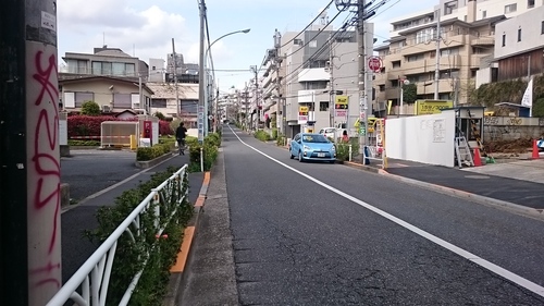 「この坂道」_a0075684_0544775.jpg