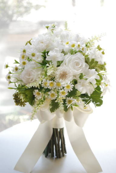 野の花を束ねたようなクラッチブーケ!_a0136507_21421381.jpg