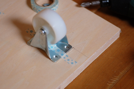 DIYでつくる、引き戸と本棚。_c0224982_1110616.jpg