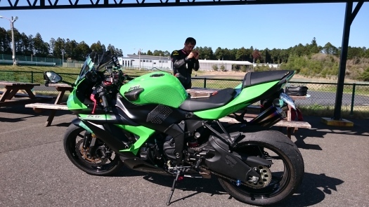 にしでん NEXTYLE 自転車 子供用 クロスバイク 22インチ 泥除け付き シマノ6段