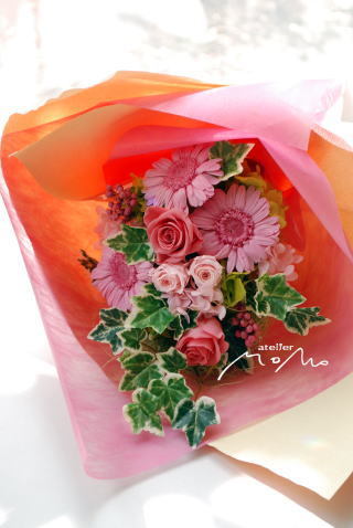 ヒマワリとガーベラの花束 贈呈用に!_a0136507_21190484.jpg