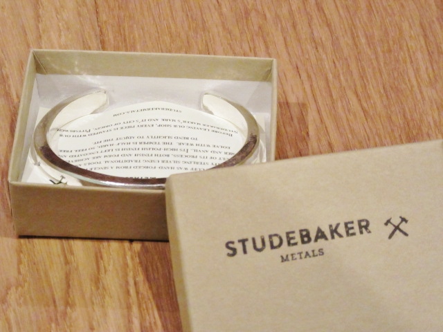 STUDEBAKER METALS ・・・ 大人のSIMPLE SILVER BANGLE ★★★_d0152280_1642122.jpg