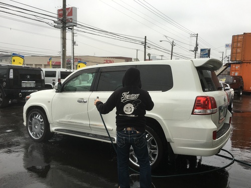 4月17日　日曜日の店長ブログ！ランクル　アメ車の専門店☆彡_b0127002_2014267.jpg