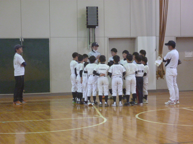 屋内練習!_d0010630_1524792.jpg