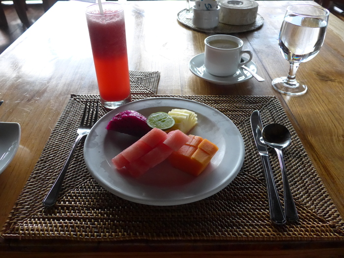 バリ島に行く。③　～健康的な朝食～_f0232060_14543883.jpg