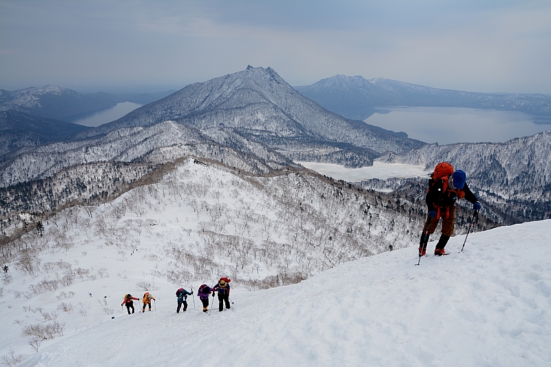 漁岳1318m✮雲天ながら登山日和✮2016.4.16_e0335379_1039058.jpg