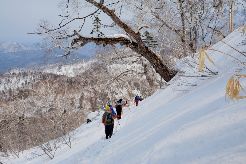 漁岳1318m✮雲天ながら登山日和✮2016.4.16_e0335379_10395461.jpg