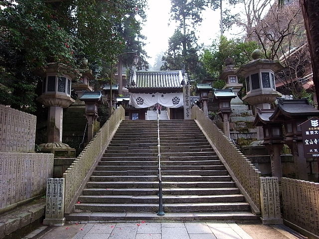 生駒山　重要文化財　『宝山寺(生駒聖天)』_d0022799_7111711.jpg