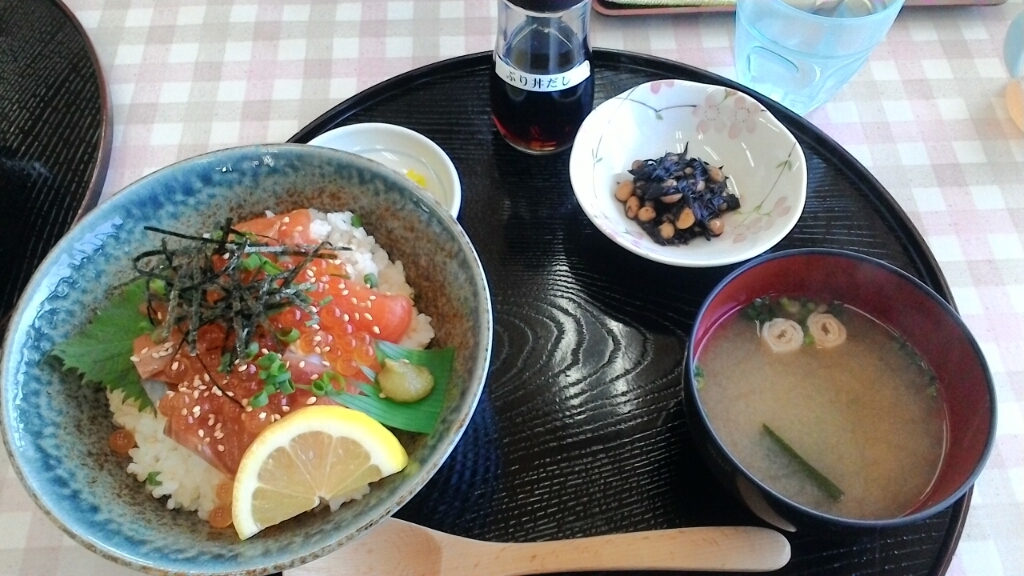 ワーサン亭 さぬきサーモンを食べに Yukiのほんわか日記 ワーサン亭 さぬきサーモンを食べに Yukiのほんわか日記