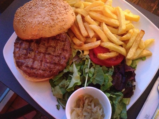 キアニーナ牛のハンバーガーを食べてもらいたい♪_a0136671_151106.jpg