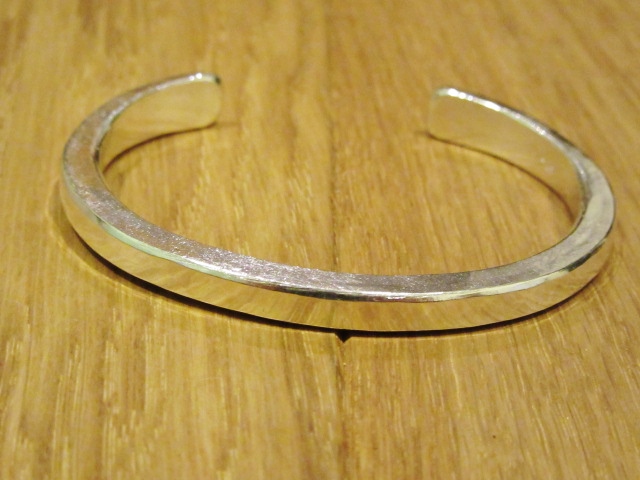 STUDEBAKER METALS ・・・ 大人のSIMPLE SILVER BANGLE ★★★_d0152280_10433217.jpg