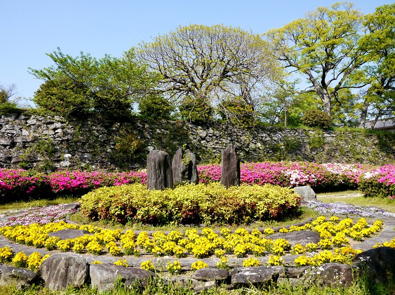 和歌山城つつじ園にて_b0093754_21255329.jpg