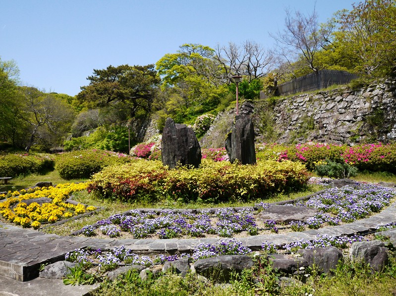 和歌山城つつじ園にて_b0093754_21265525.jpg