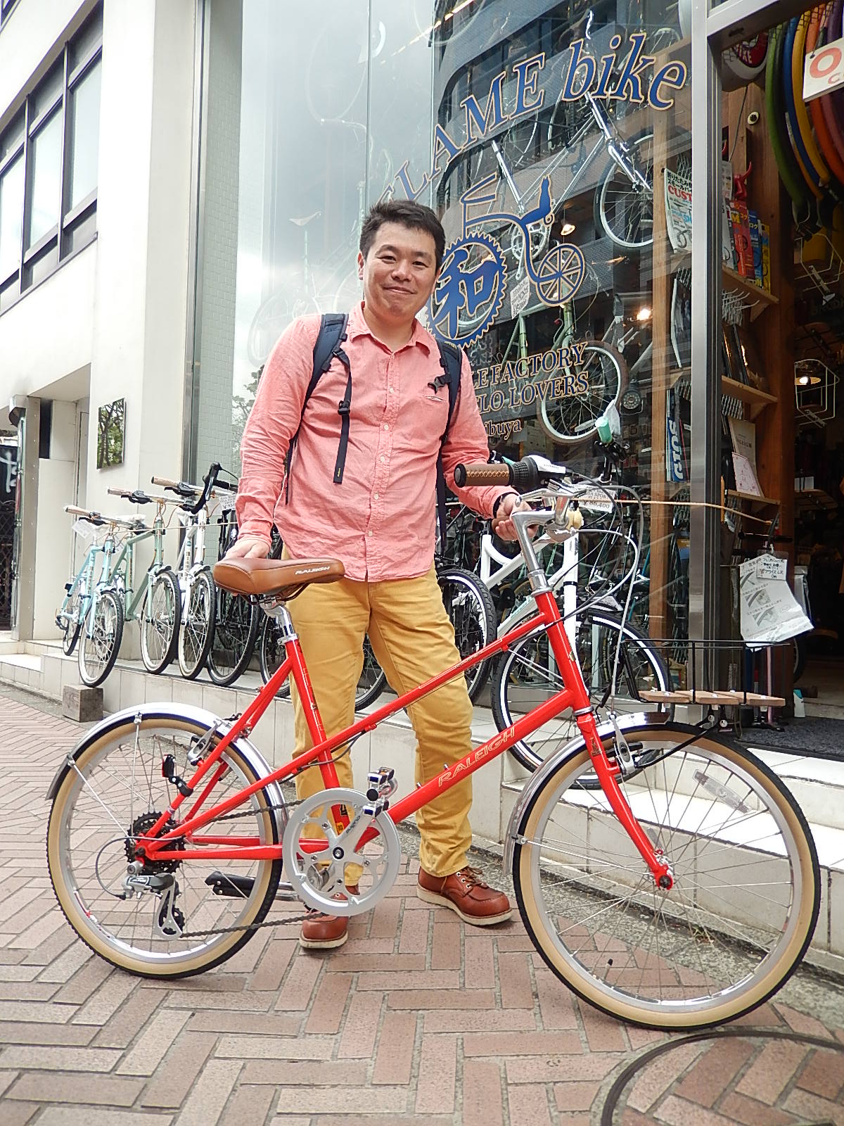 4月19日　渋谷　原宿　の自転車屋　FLAME bike前です_e0188759_16123887.jpg