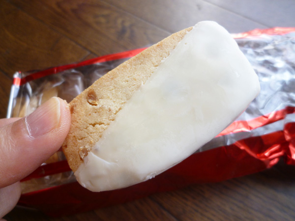 Hawaiian Macadamia Nut Shortbread Cookies@The Cookie Corner(ザ・クッキーコーナー)_c0152767_2115192.jpg