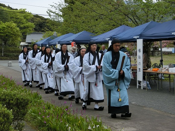 ２０１６多久聖廟釈菜孔子祭・千寿の楽しい歴史_a0137997_1205624.jpg