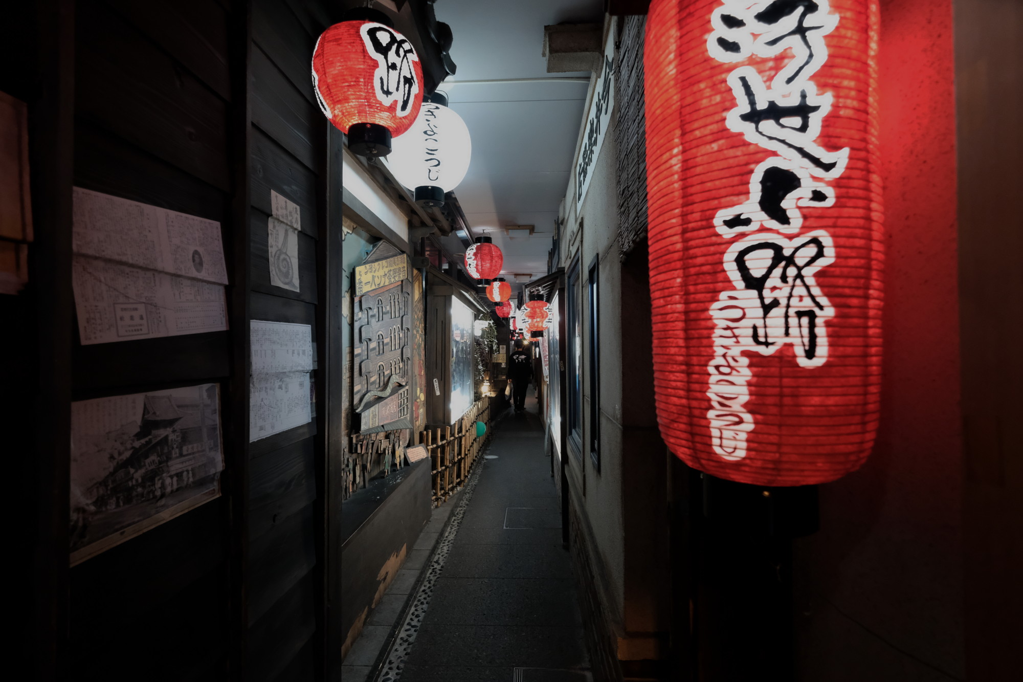 大阪の夜景写真の続きをアップします_f0000502_1764863.jpg