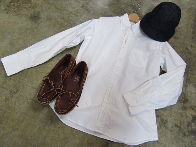 Russell Moccasin ・・・ Oneida Saddle Moccasin (某メーカー・別注)!★!_d0152280_1015845.jpg