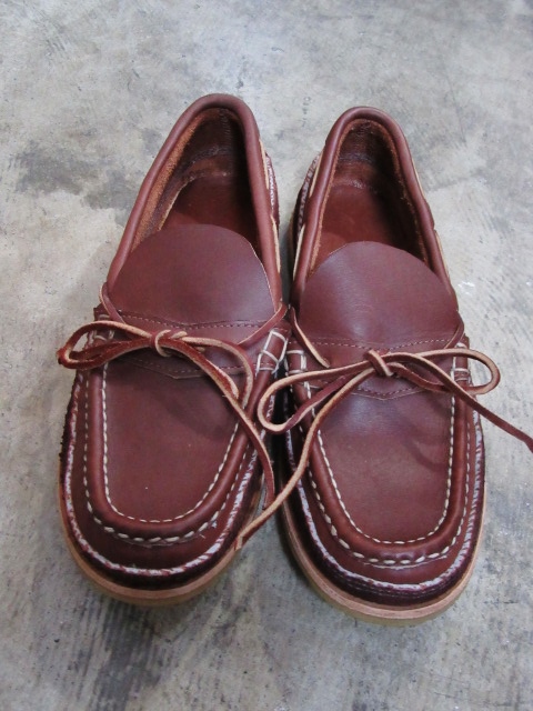 Russell Moccasin ・・・ Oneida Saddle Moccasin (某メーカー・別注)!★!_d0152280_9555428.jpg