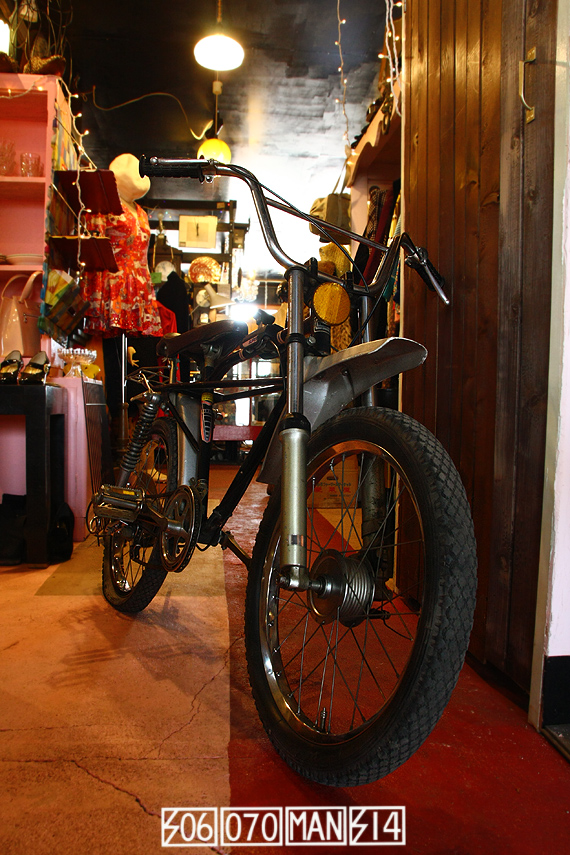 ビンテージ 自転車 YAMAHA モトバイク 現在でも乗れますがレストア用として