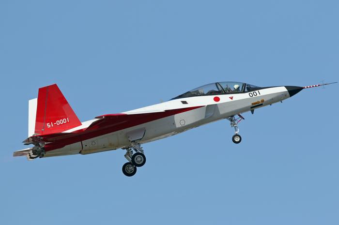 先進技術実証機X-2が初飛行に成功 : WING DAILY