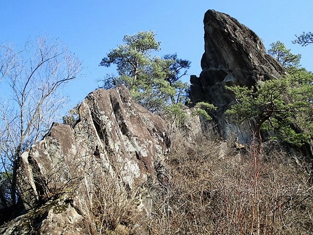 群馬の駅からハイク vol.7 : 中之条町　石像と岩塔の嵩山　　　　　Takeyana in Nakanojō, Gunma_f0308721_1394394.jpg