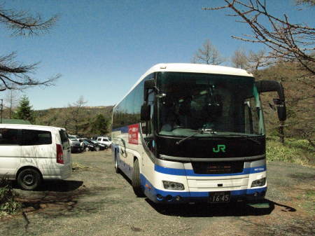 4月23日　から高峰温泉へ定期バスが入ります_e0120896_18043116.jpg