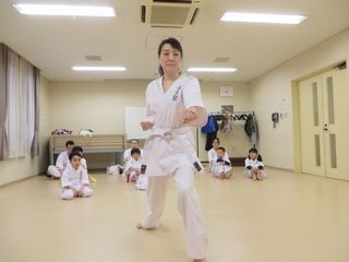 宮の沢教室・八軒教室 楽しみながら強くなる空手_c0118332_20224227.jpg