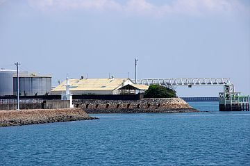 b0212342_12365071.jpg