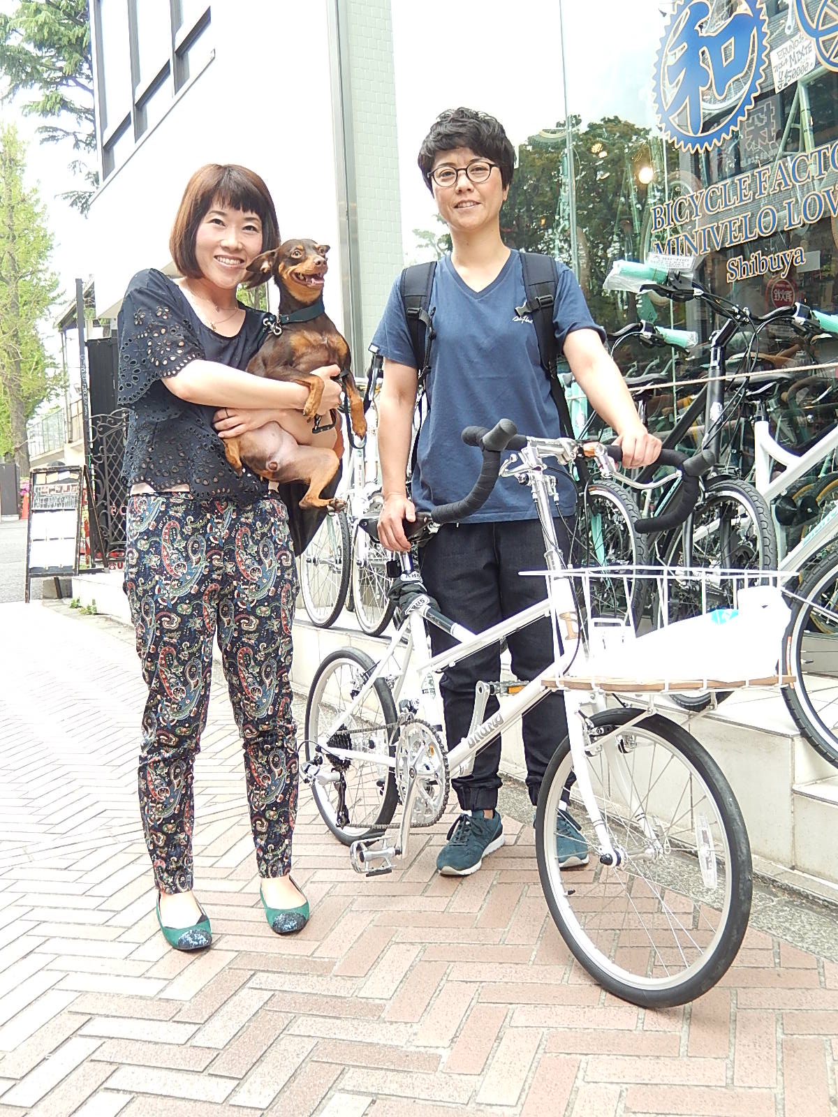4月23日 渋谷 原宿 の自転車屋 FLAME bike前です_e0188759_18551210.jpg