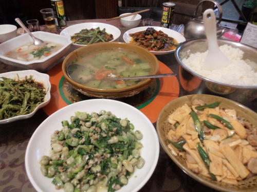 貴州大学の料理_e0249060_9232457.jpg