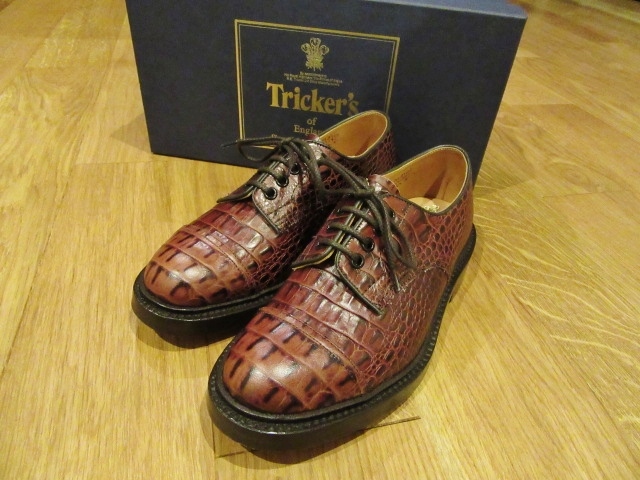 週末に向けて色々と入荷してます。。。& 来季のTricker\'s の御予約!★?_d0152280_1411439.jpg