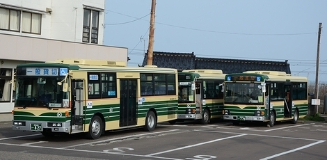 頸北観光バスのエルガミオ 2題_e0030537_02493700.jpg